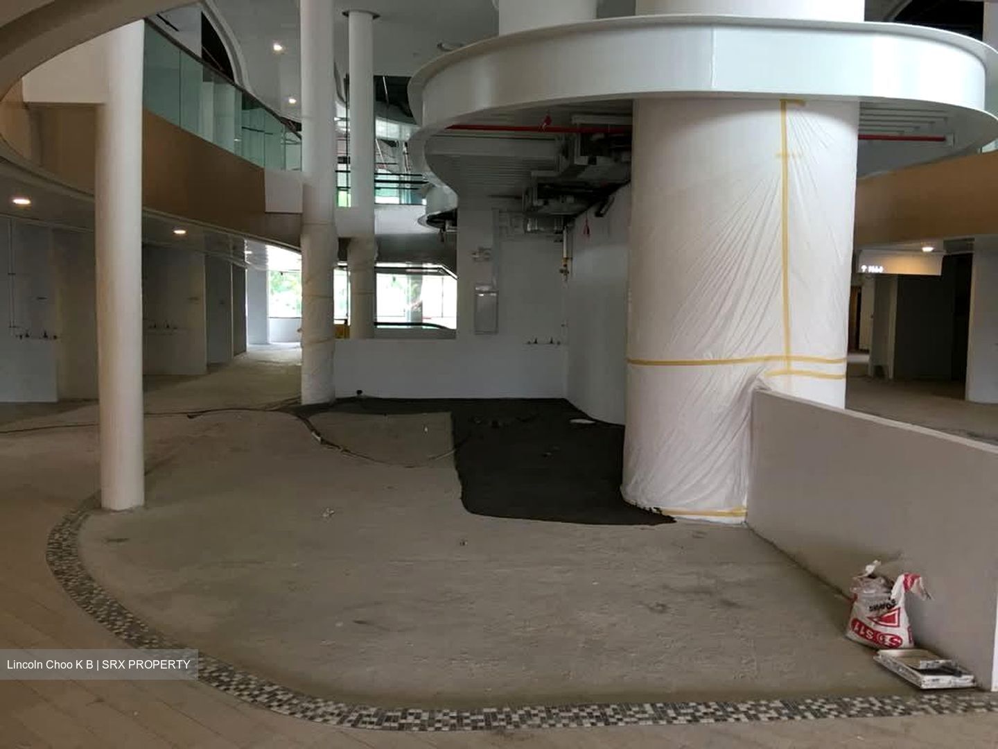 Macpherson Mall (D13), Retail #568023441